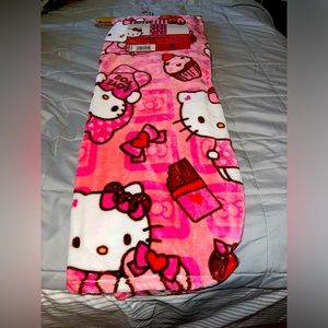 RARE! Hello Kitty 'Love You So Much' Blanket - "50x70" Silk Touch!